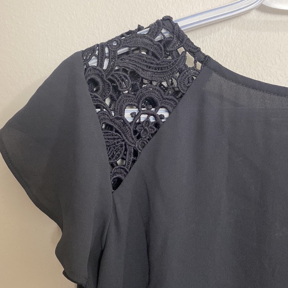 Loft petites grey blouse, XS size, W18, L22.5, 100% polyester - Picture 2 of 8